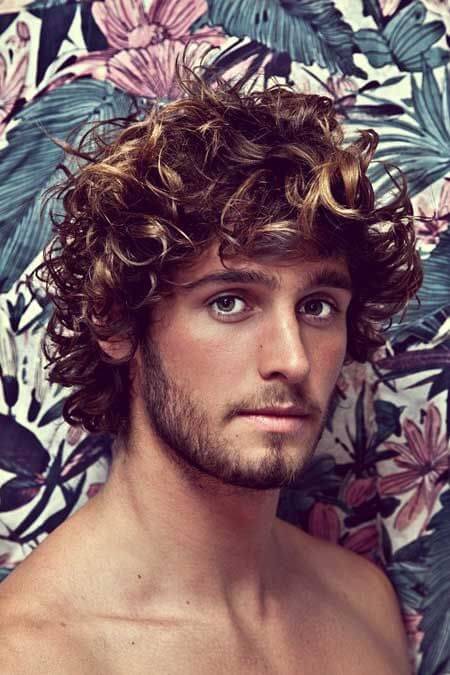 10 Trendy Hairstyles For Curly Hair