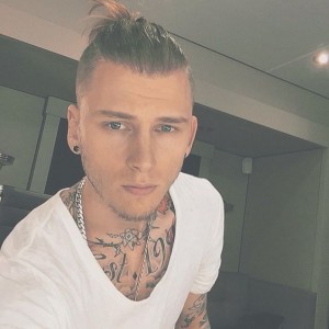 machine gun kelly top knot | Hairstyles & Haircuts for Men & Women machine gun kelly top knot | Hairstyles & Haircuts for Men & Women