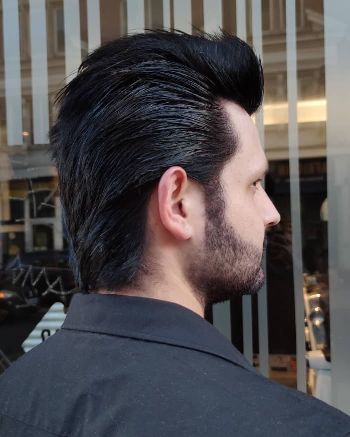 men hairstyle back view 2022