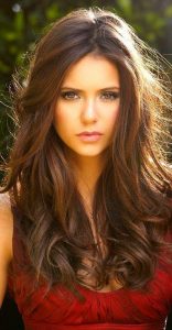 long hairstyles with layers oft feathered chestnut