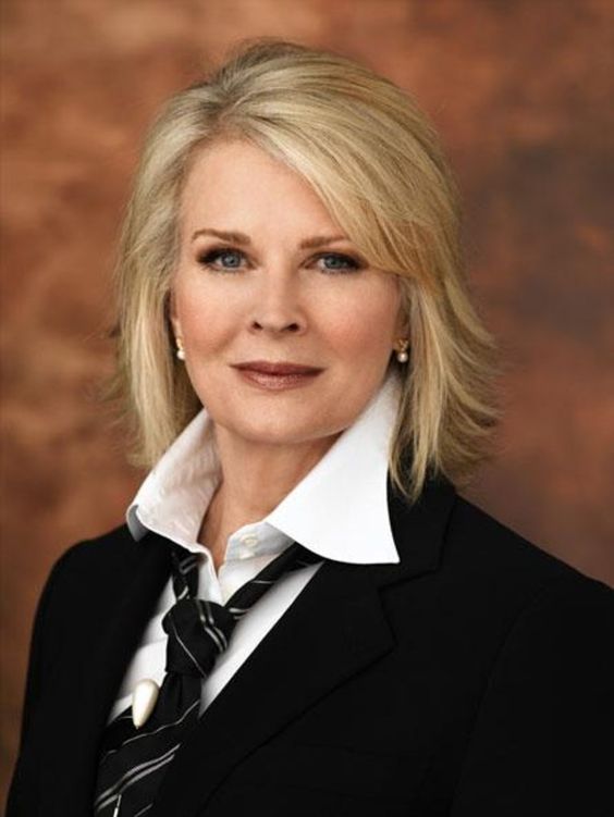 Hairstyles For Women Over 60 Side Swept Just Above The Shoulders 