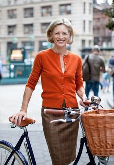 Hairstyles For Women Over 60 Tuck N Bob