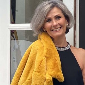 Hairstyles for Women Over 60 - 44