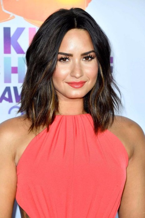30 Chic Celebrity-Inspired Lobs | Demi Lovato Lob Haircut | Hairstyle on Point