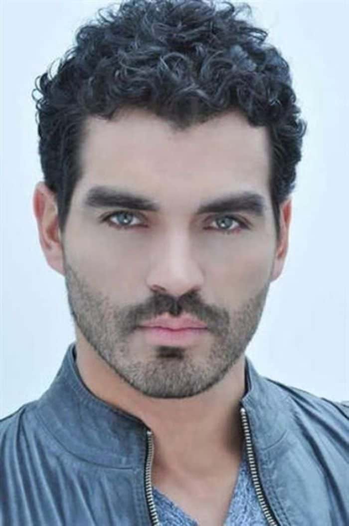 40 Hairstyles for Men in Their 40s - 11