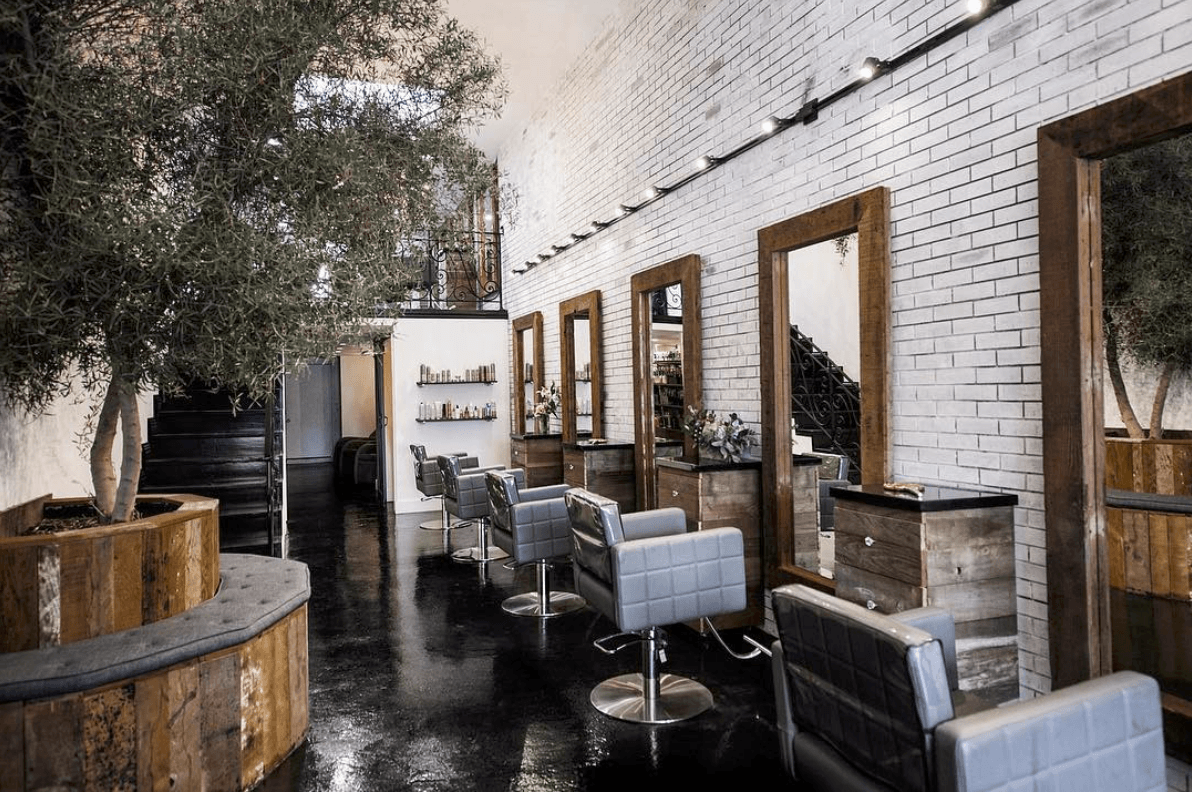 7 Salon Etiquette Rules You're Probably Breaking | Hair Salon | Hairstyle on Point