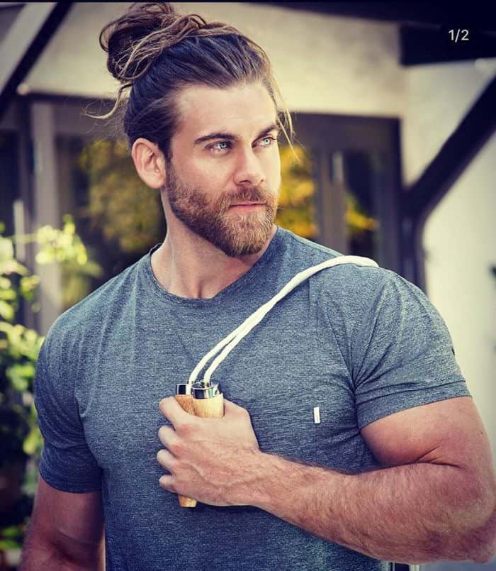 The Man Bun Hairstyles Trends in 2023