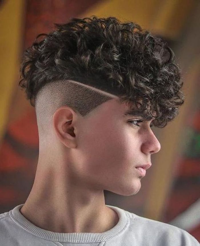 haircut with 3 lines on side