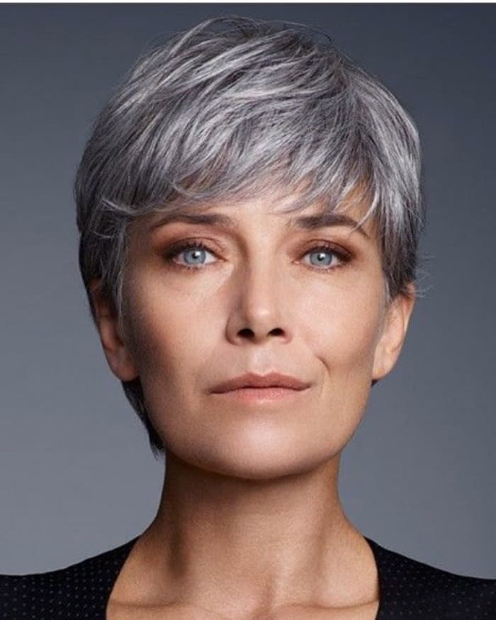 very short hairstyles over 50