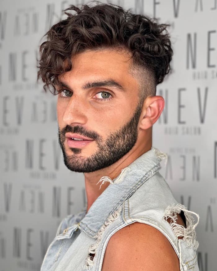 41 Hairstyles for Men with Wavy Hair - Hairstyle on Point