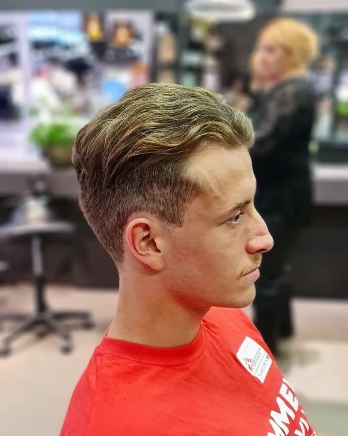 Best haircut for wavy store hair men