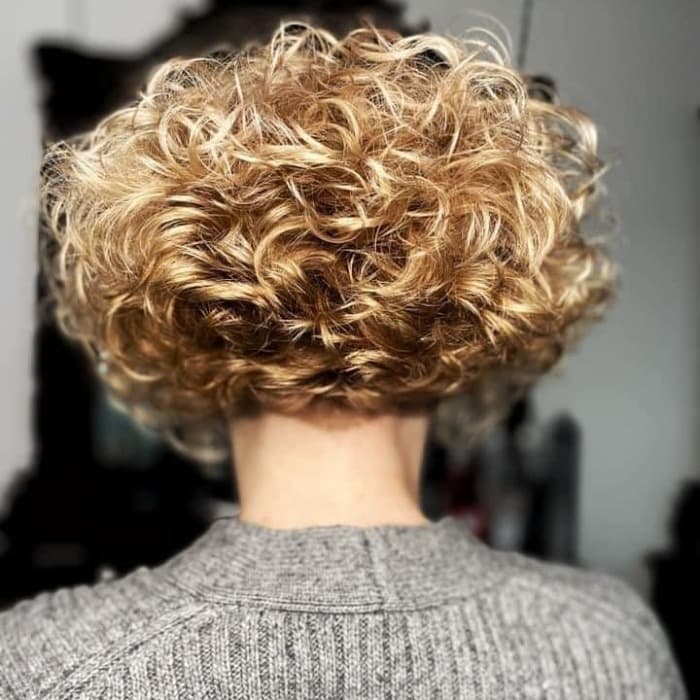 Amazing Curly Bob Hairstyles Trending in 2023 - Hairstyle on Point