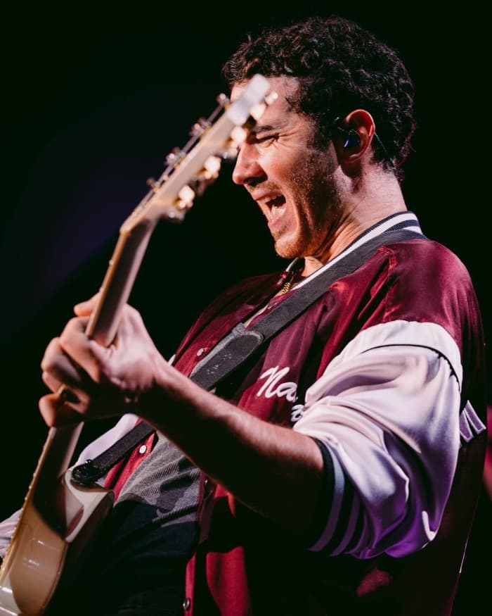 Kevin Jonas Sideburns