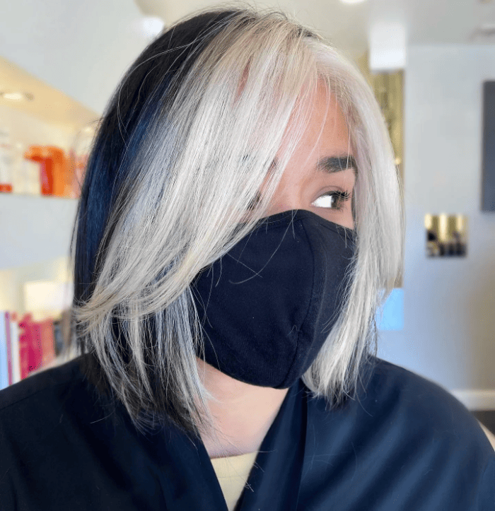 Bob Haircut With Face-Framing Highlights