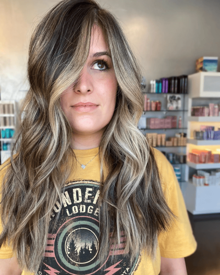 Money Piece Hair: the Best Balayage-Inspired Highlights Idea for 2023 ...