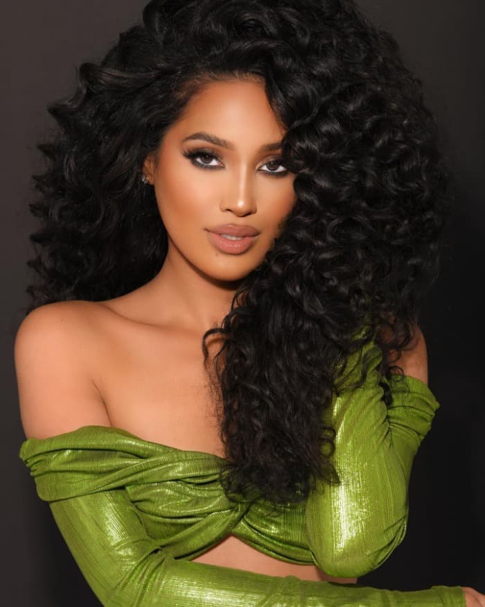 Curly hairstyles 2021 - 40+ styles for every type of curl