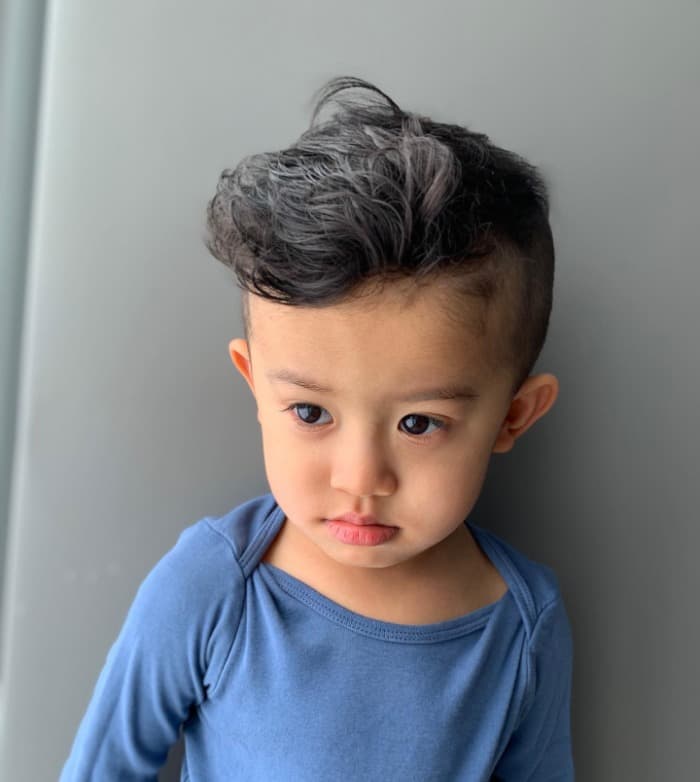 Toddler boy with curly hair: top 10 haircuts + maintenance – child