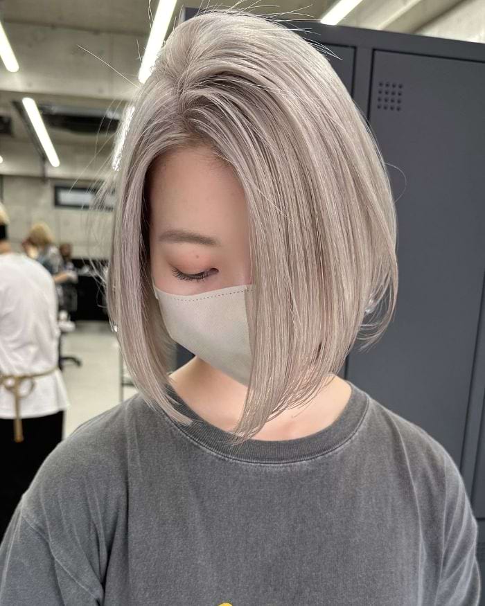 Bob with Deep Side Part