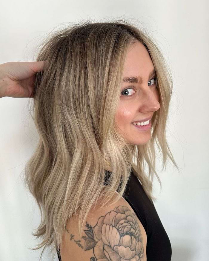 Shoulder-Length Loose Waves