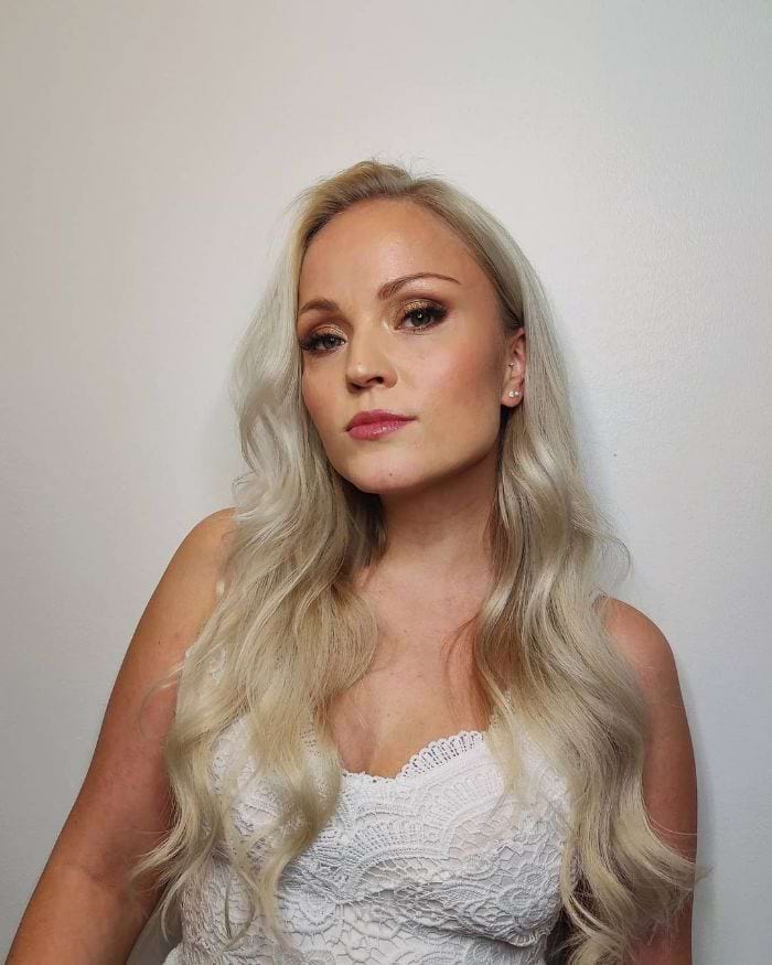 Wavy Hair for Oval Face Shape